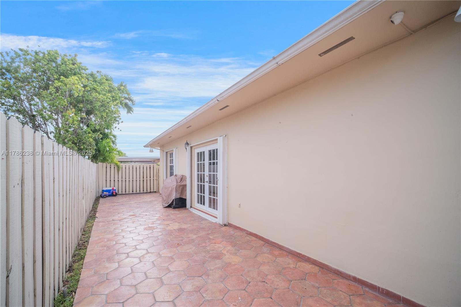 11923 SW 11th Ter # 2 Unit: D-2