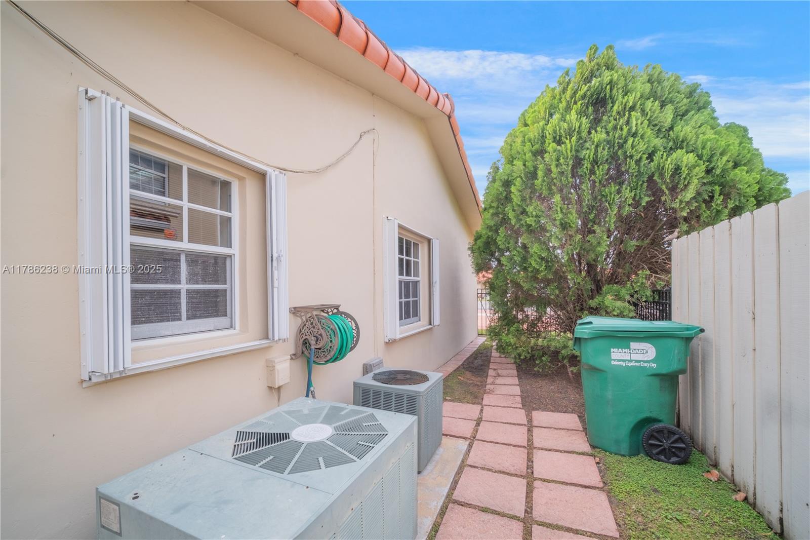 11923 SW 11th Ter # 2 Unit: D-2