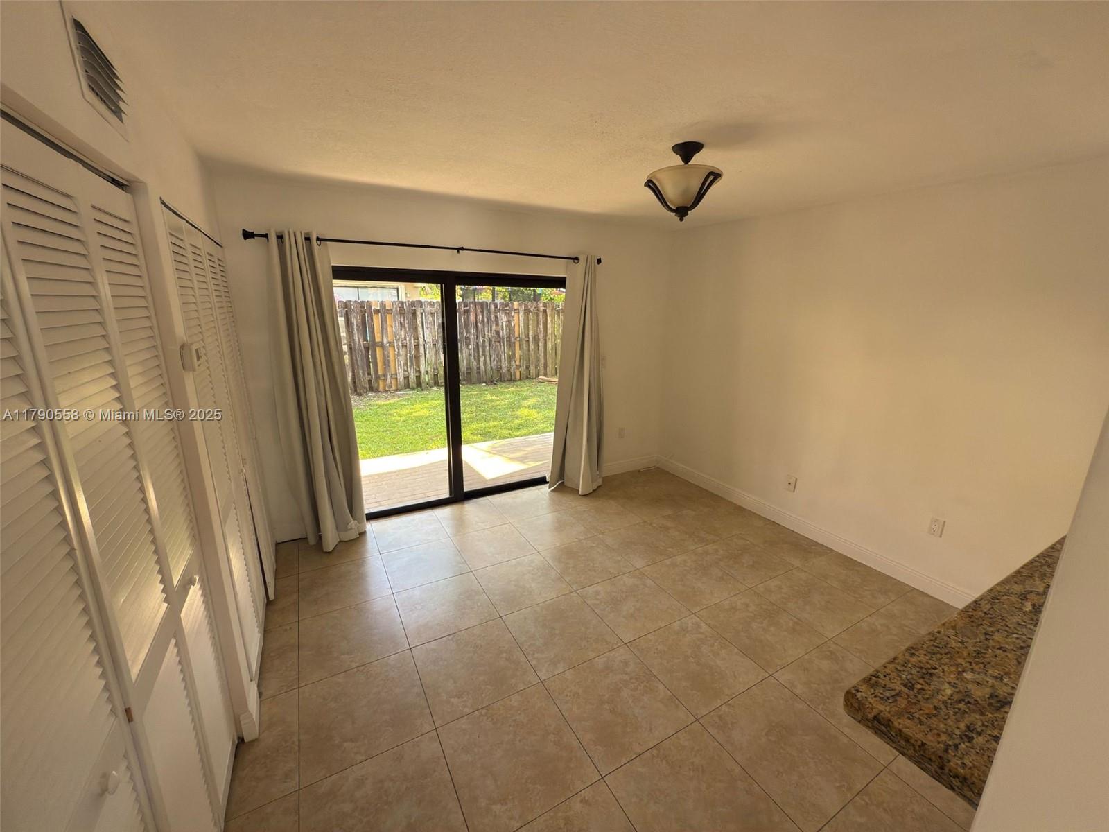 3406 SW 16th Ter # 2 Unit: D-2