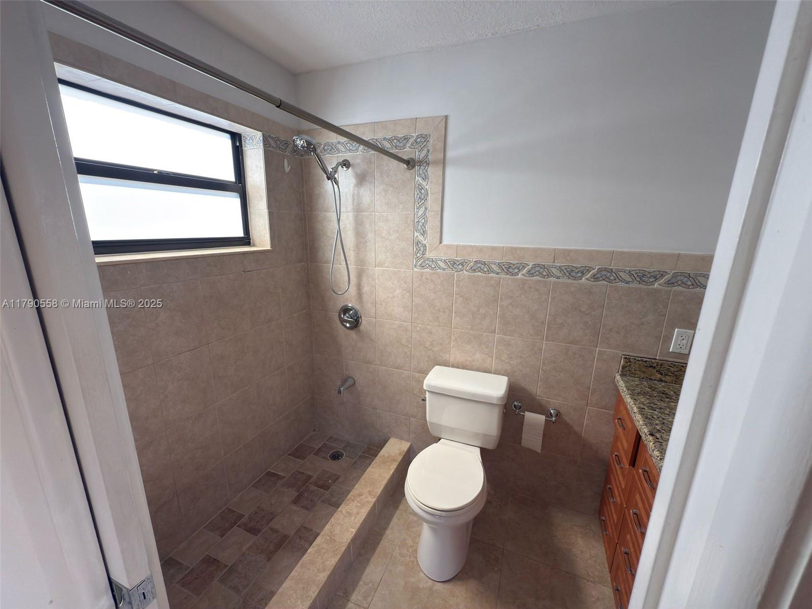 3406 SW 16th Ter # 2 Unit: D-2