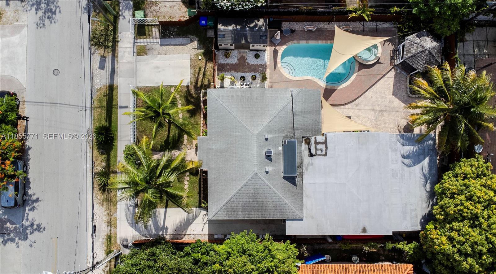 3715 SW 29th St Miami, FL 33134