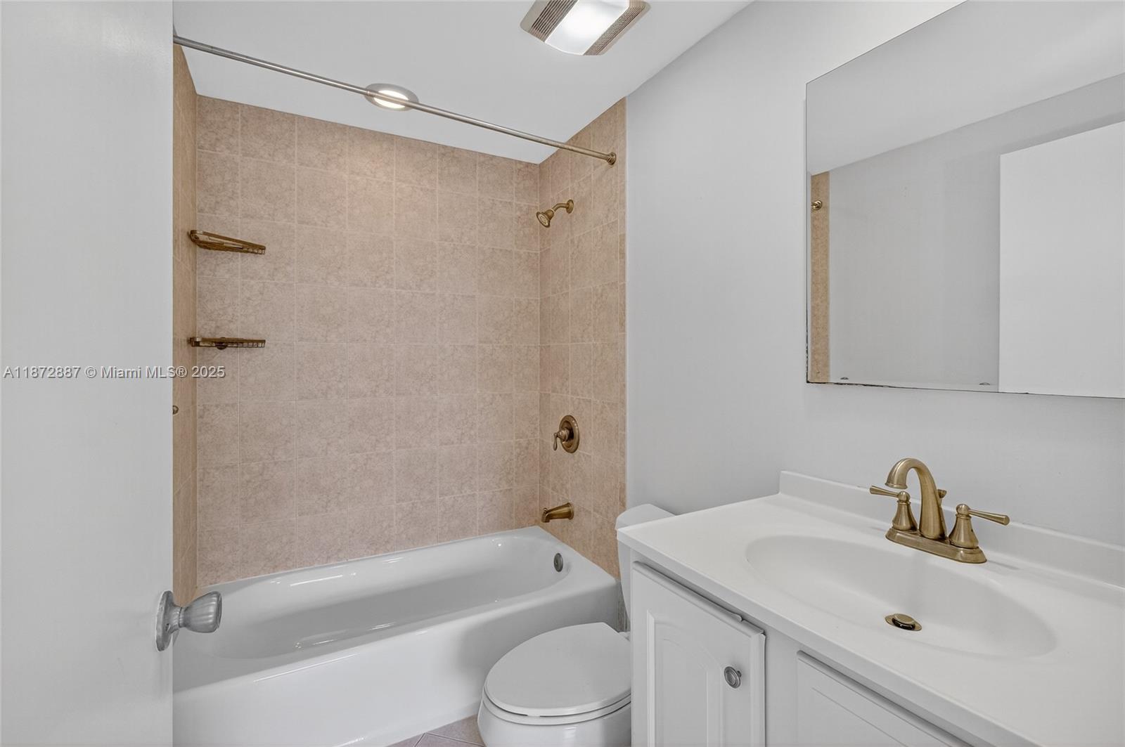 6667 Miller Dr # 13 South Miami, FL 33155