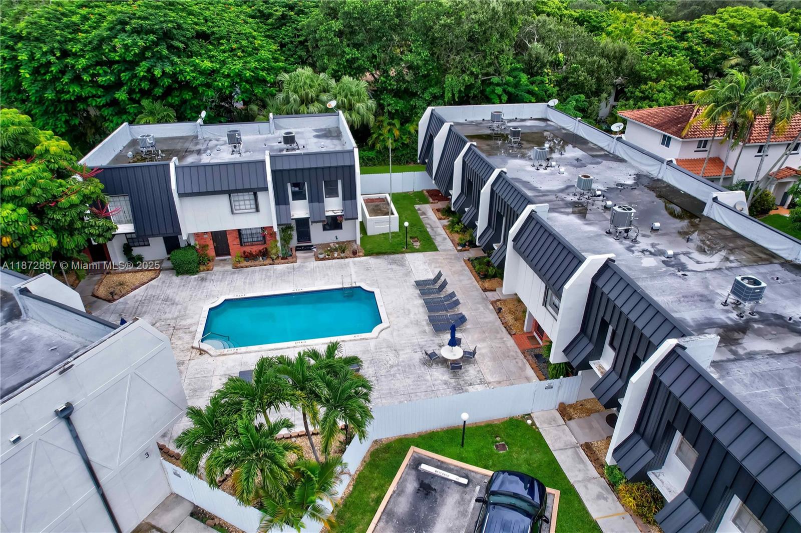 6667 Miller Dr # 13 South Miami, FL 33155