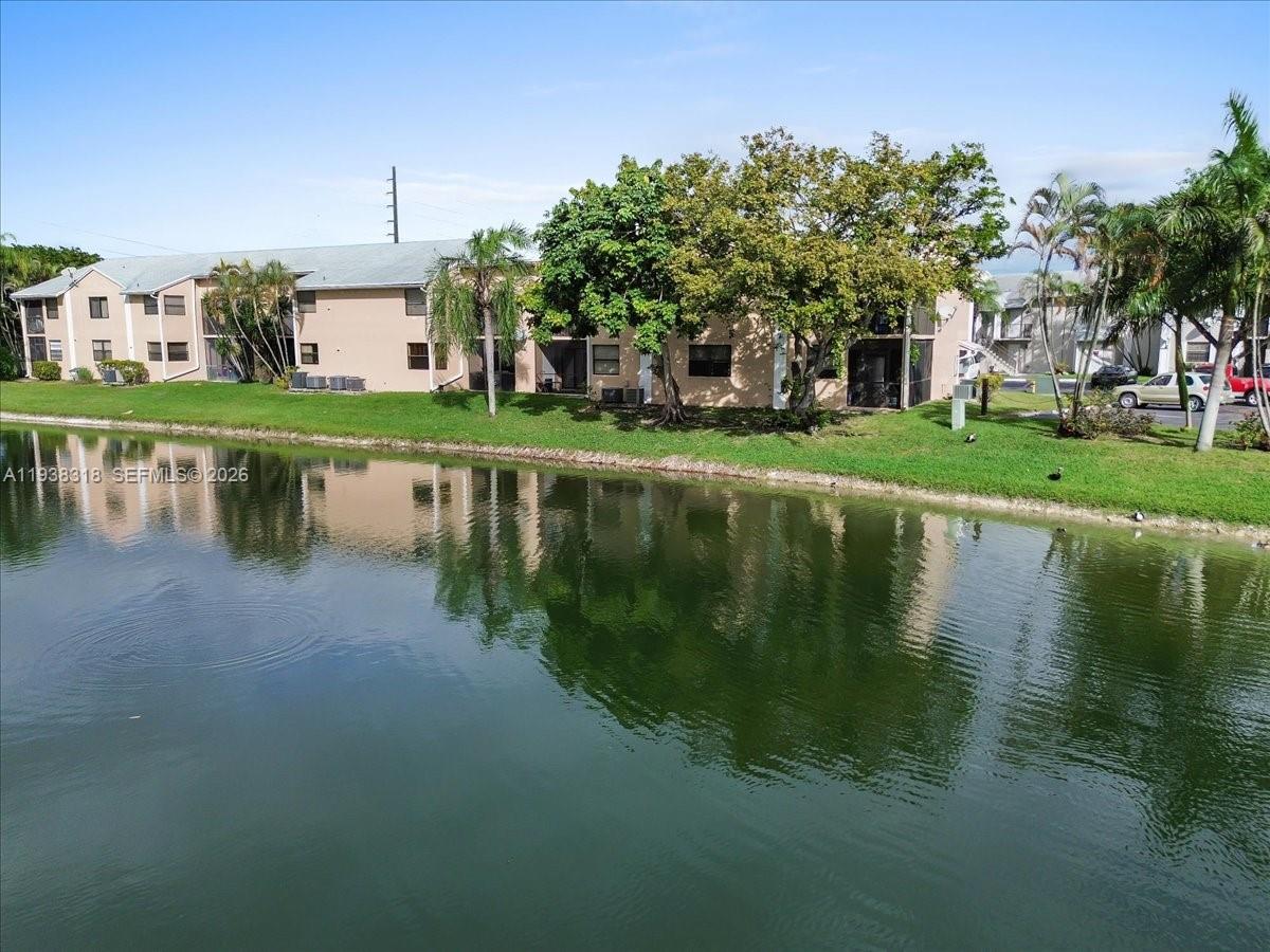 820 N Franklin Ave # 820C