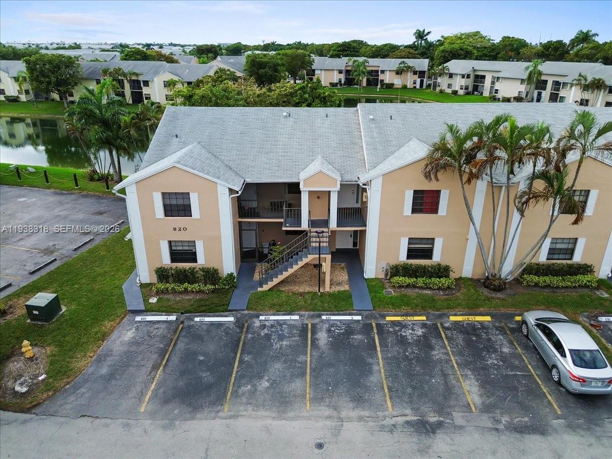 820 N Franklin Ave # 820C