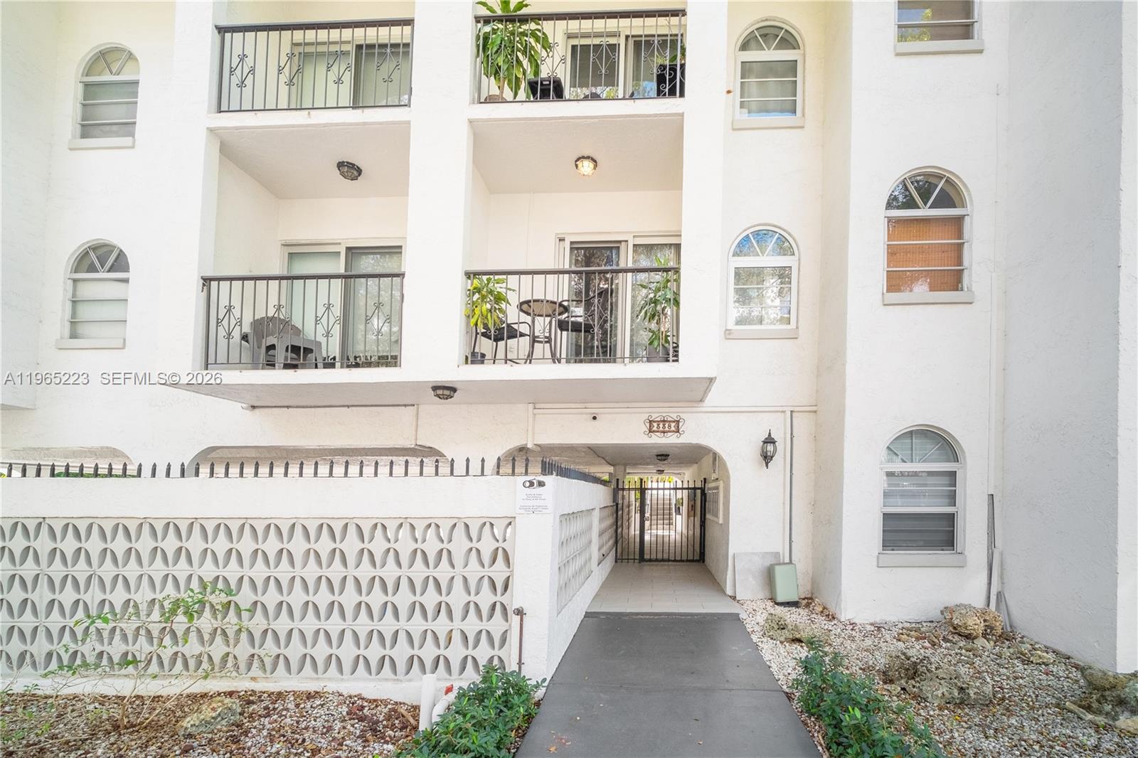 338 Majorca Ave # 205