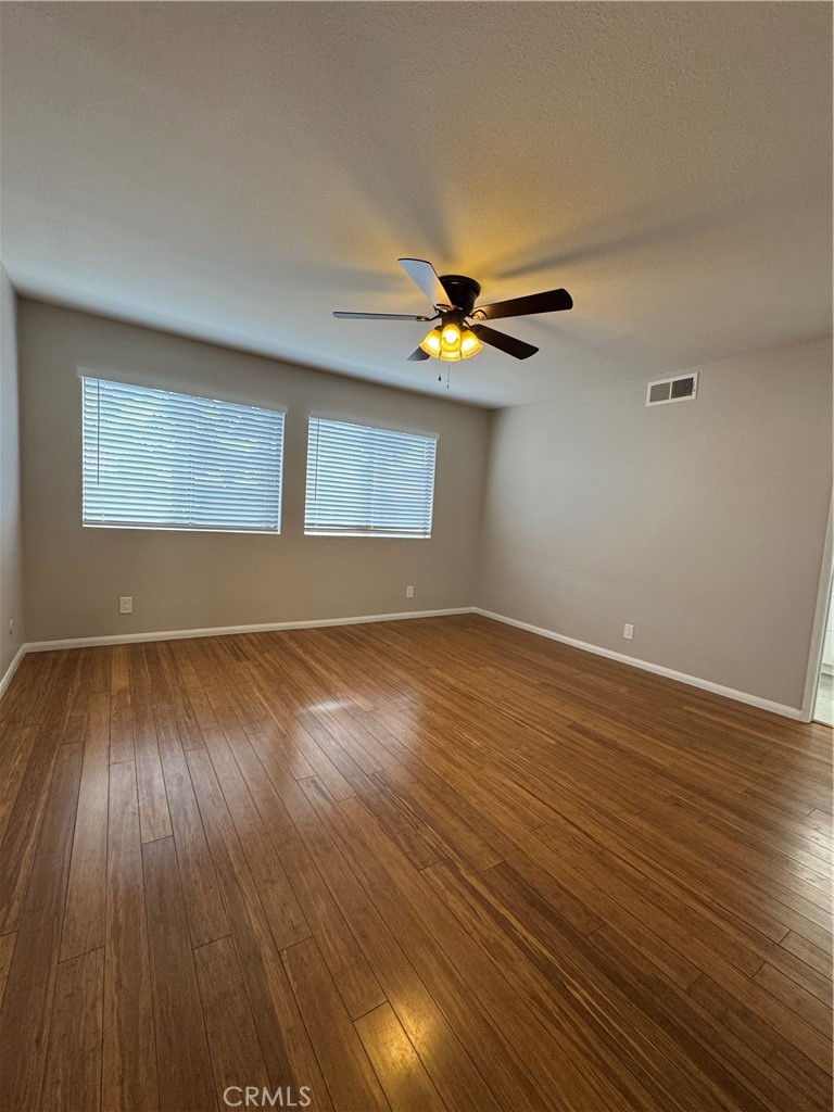 5694 E Los Angeles Avenue