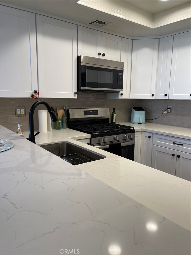 5694 E Los Angeles Avenue