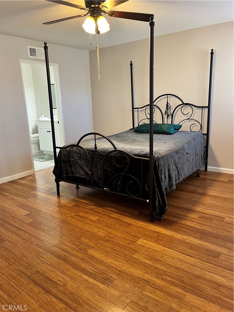 5694 E Los Angeles Avenue