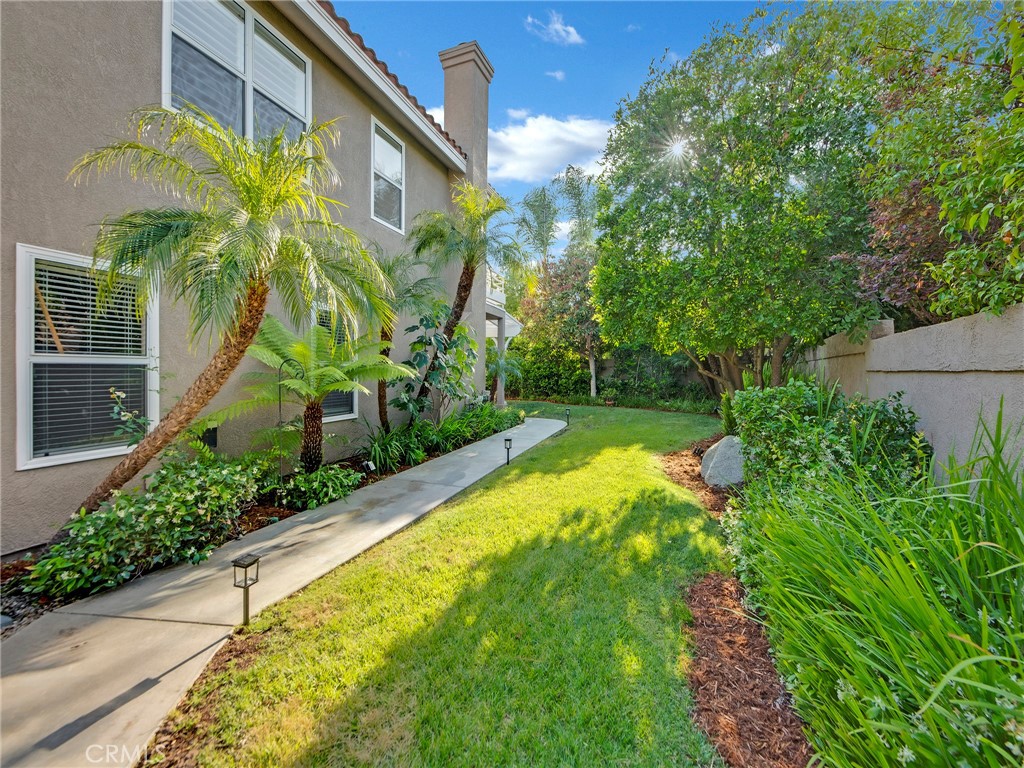 125 Heath Meadow Place