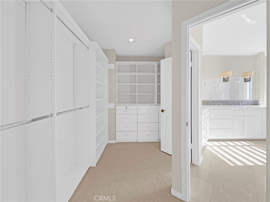 125 Heath Meadow Place