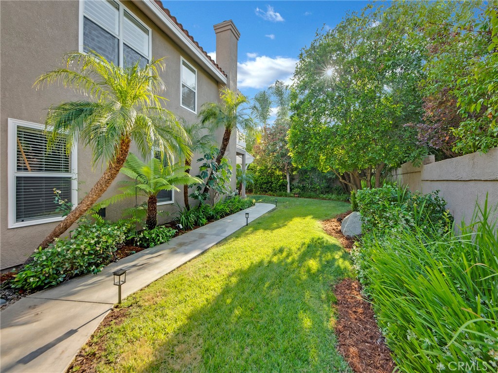 125 Heath Meadow Place