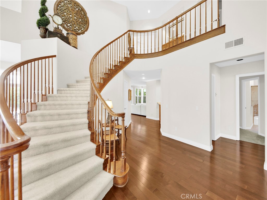 125 Heath Meadow Place