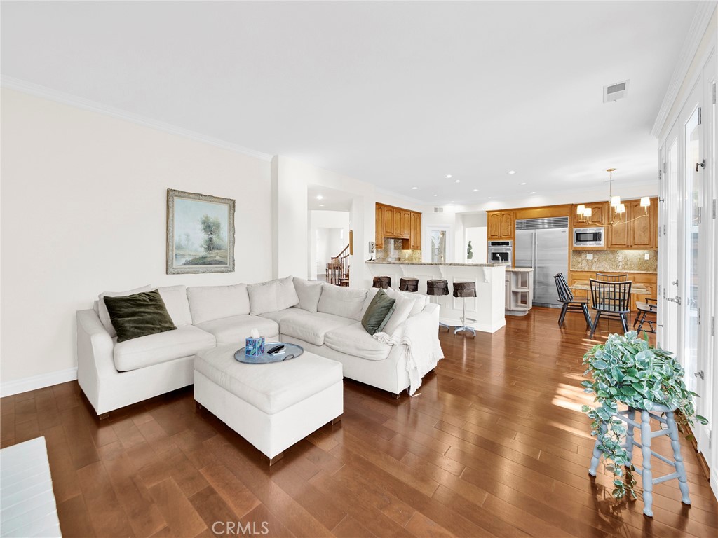 125 Heath Meadow Place