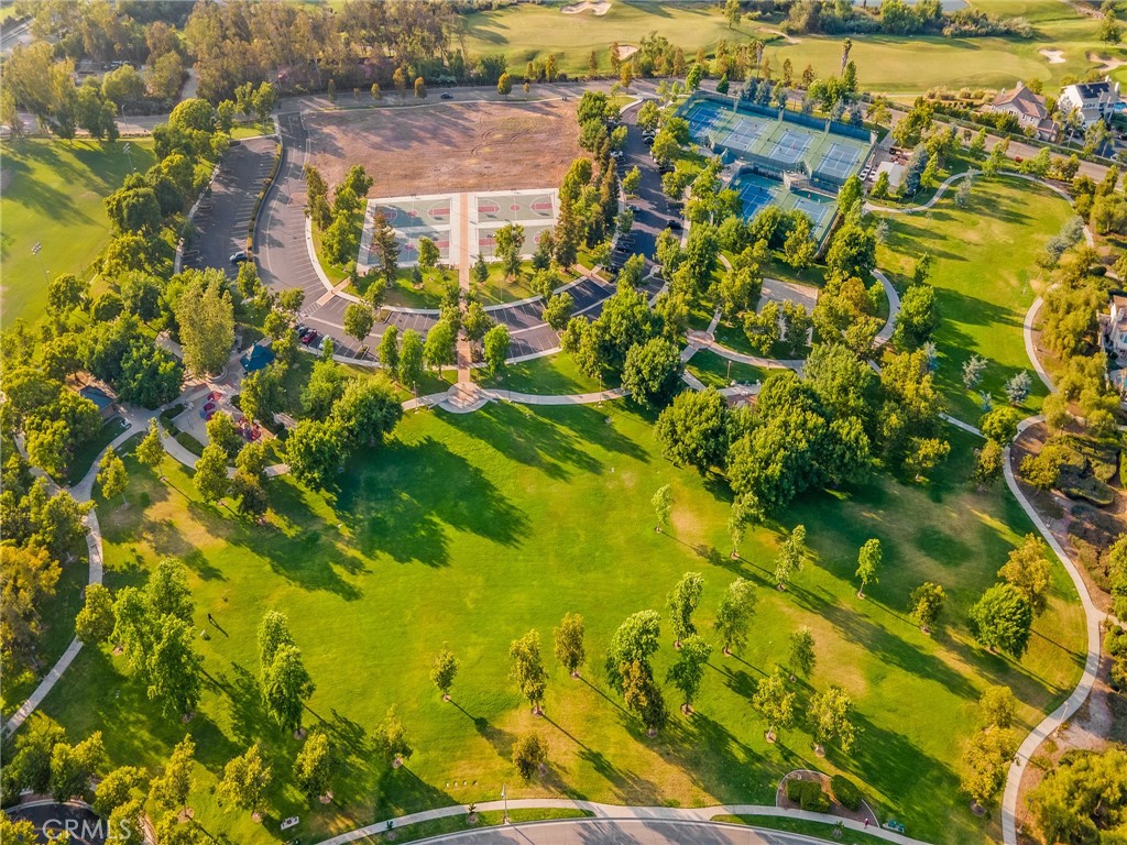 125 Heath Meadow Place