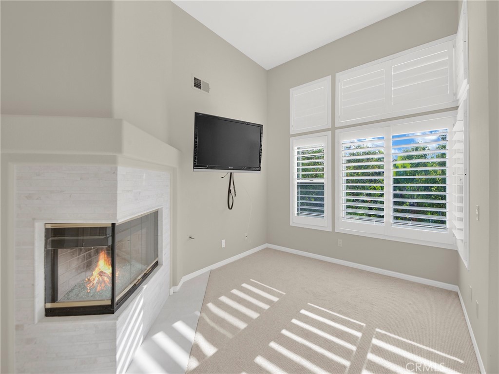 125 Heath Meadow Place
