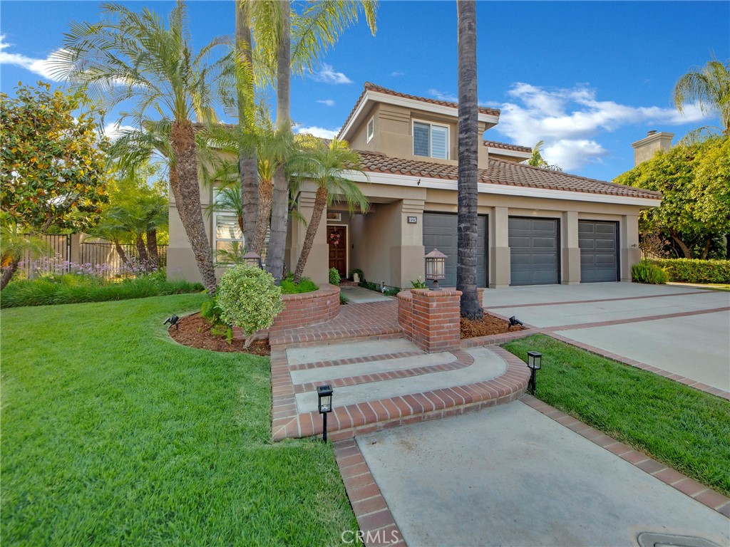 125 Heath Meadow Place