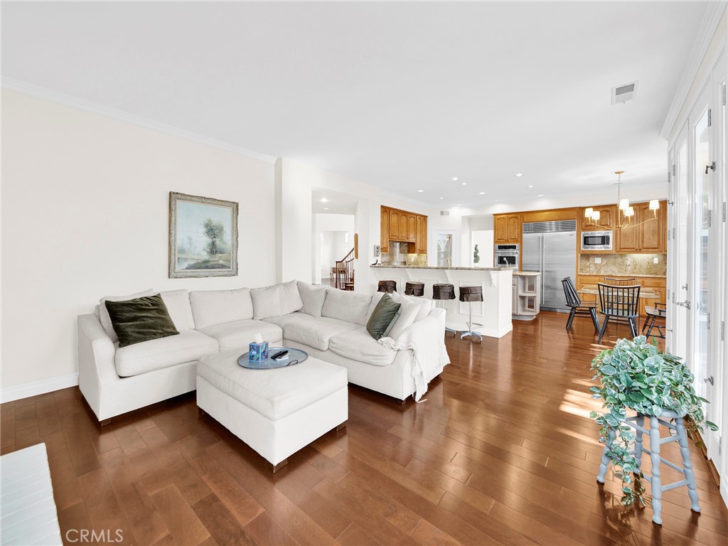 125 Heath Meadow Place