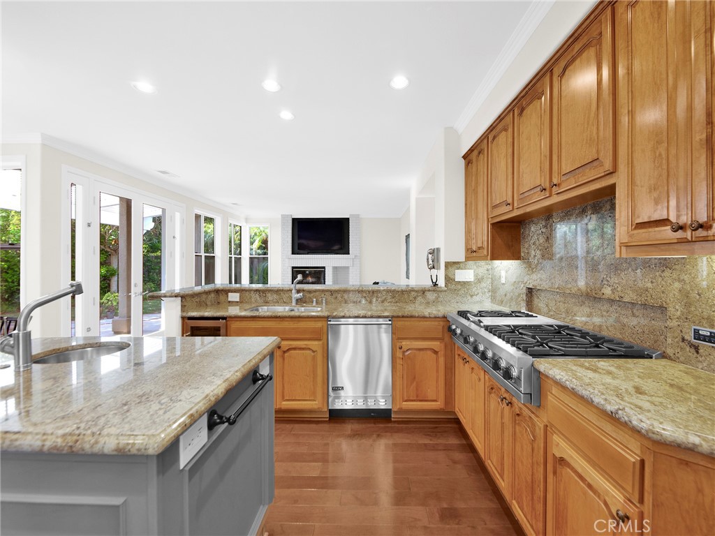 125 Heath Meadow Place