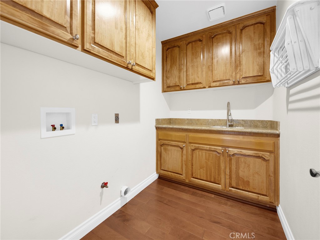 125 Heath Meadow Place