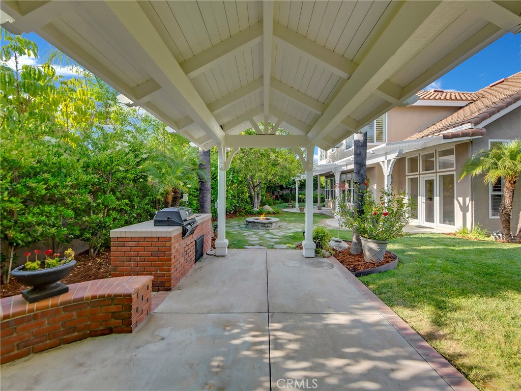 125 Heath Meadow Place