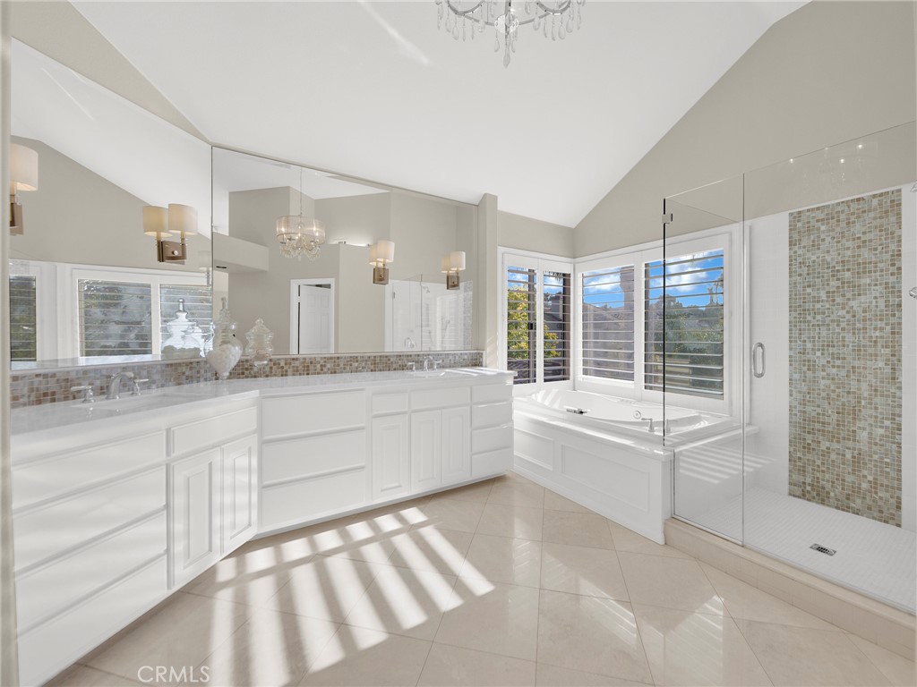 125 Heath Meadow Place