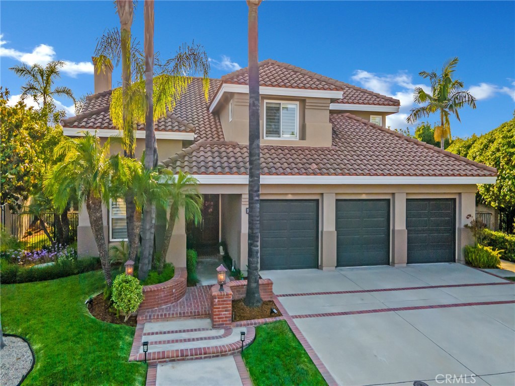 125 Heath Meadow Place