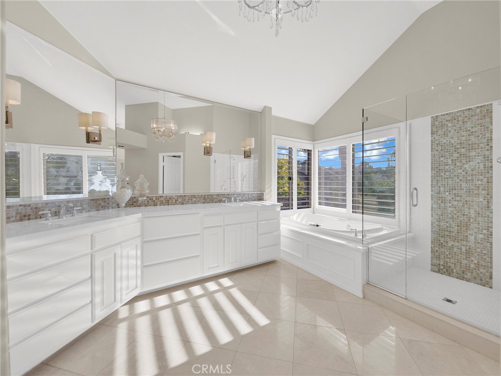 125 Heath Meadow Place