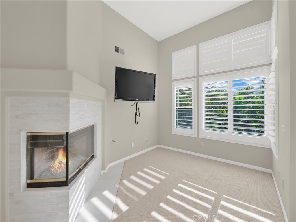 125 Heath Meadow Place