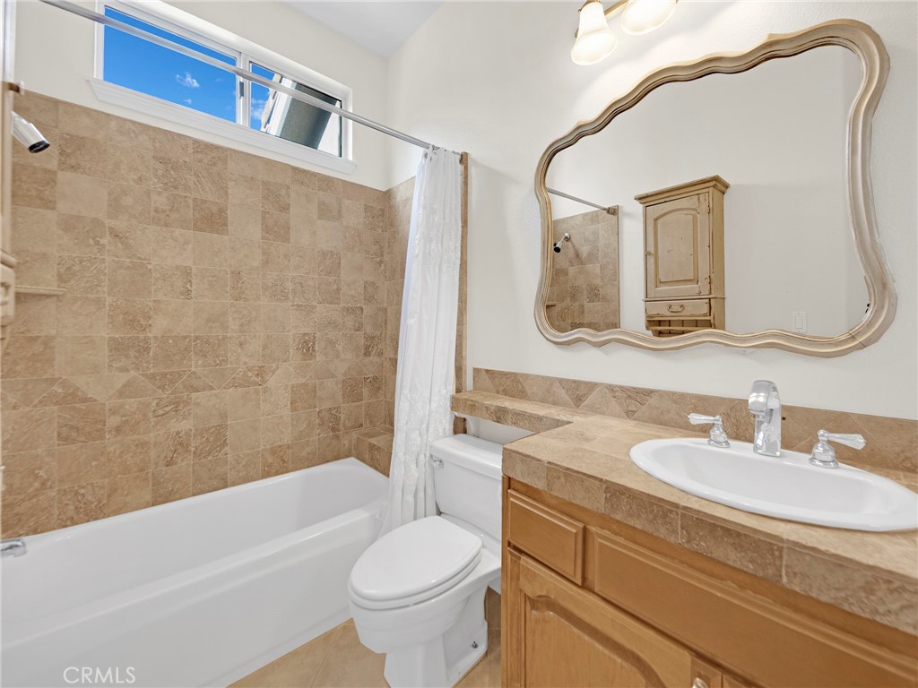 125 Heath Meadow Place