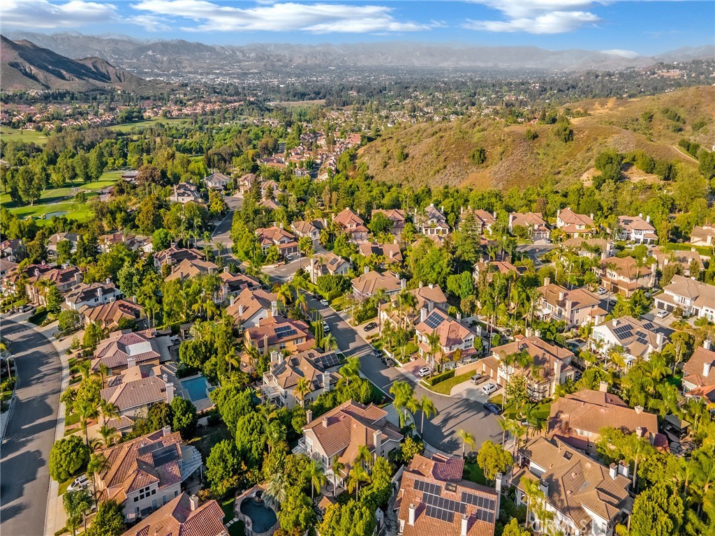 125 Heath Meadow Place