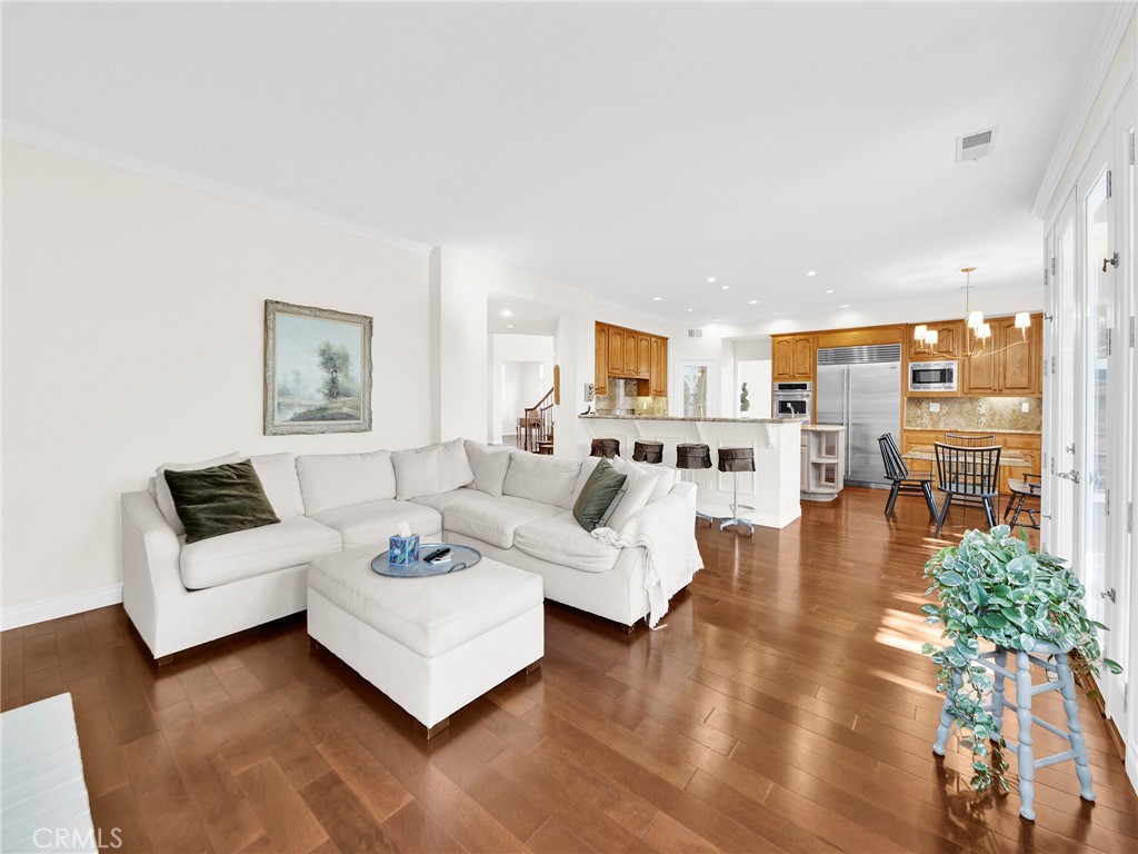 125 Heath Meadow Place