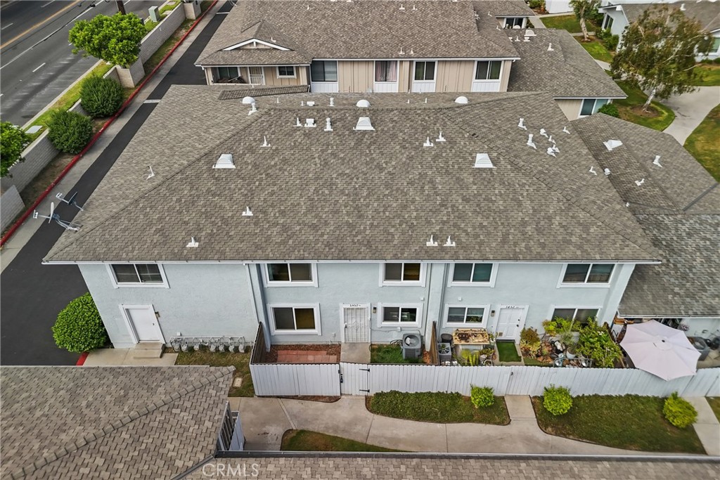 3452 Lockwood Court 24