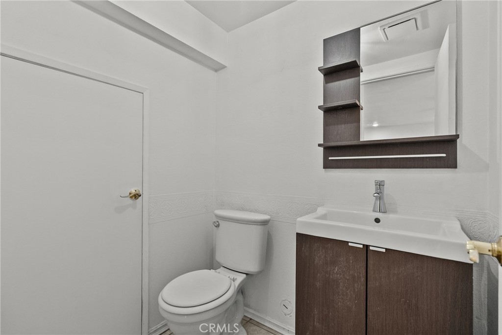 3452 Lockwood Court 24