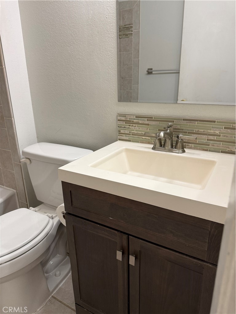 3452 Lockwood Court 24