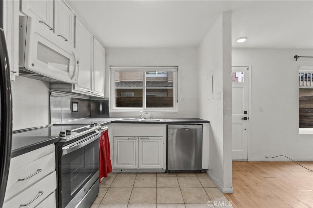 3452 Lockwood Court 24