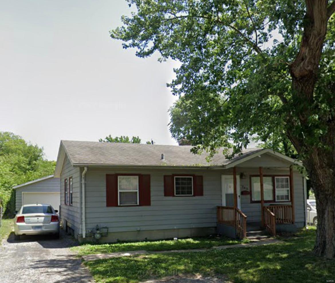 745 Saint Nicholas Drive