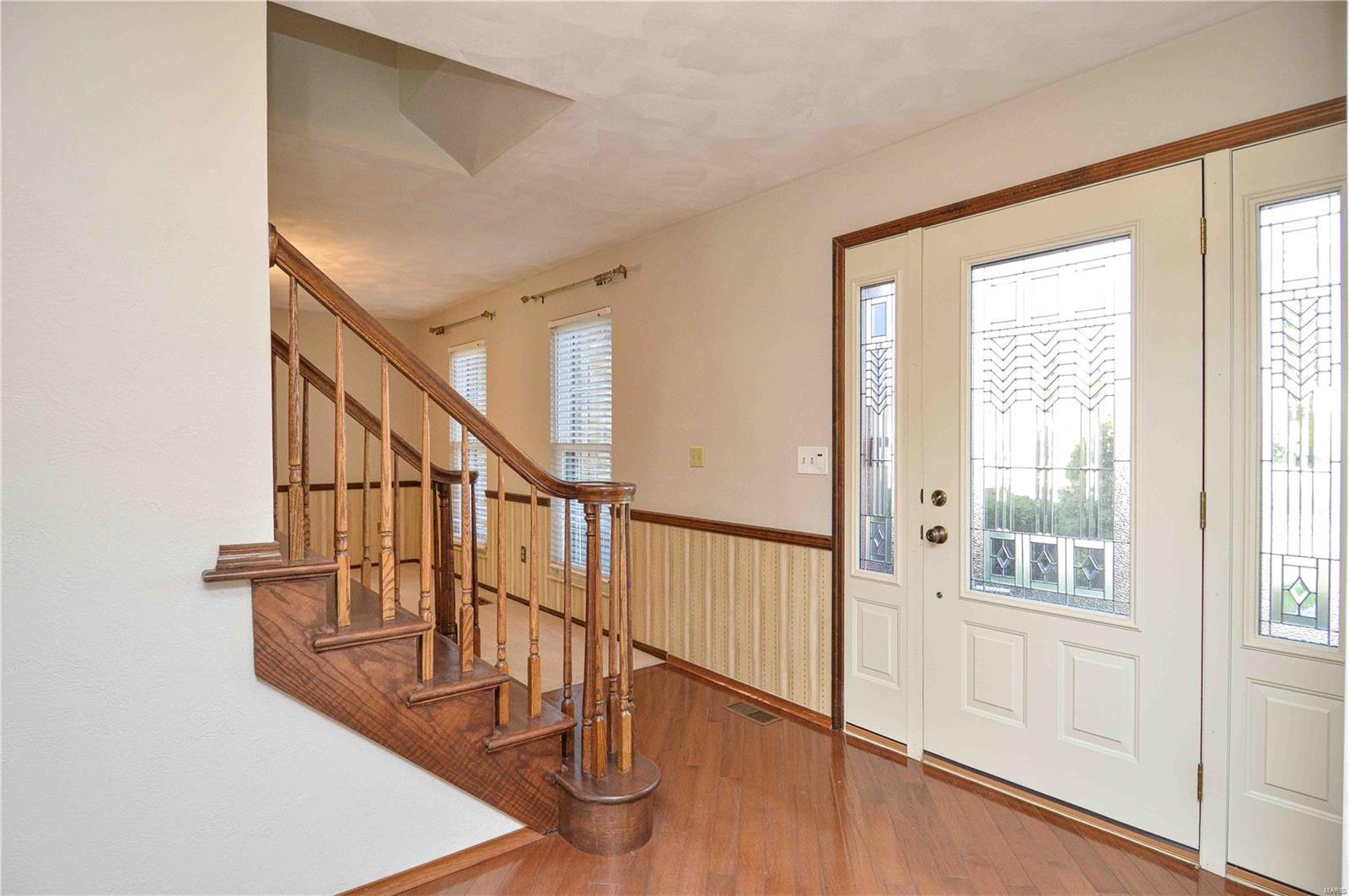 814 W Lakeshore Drive