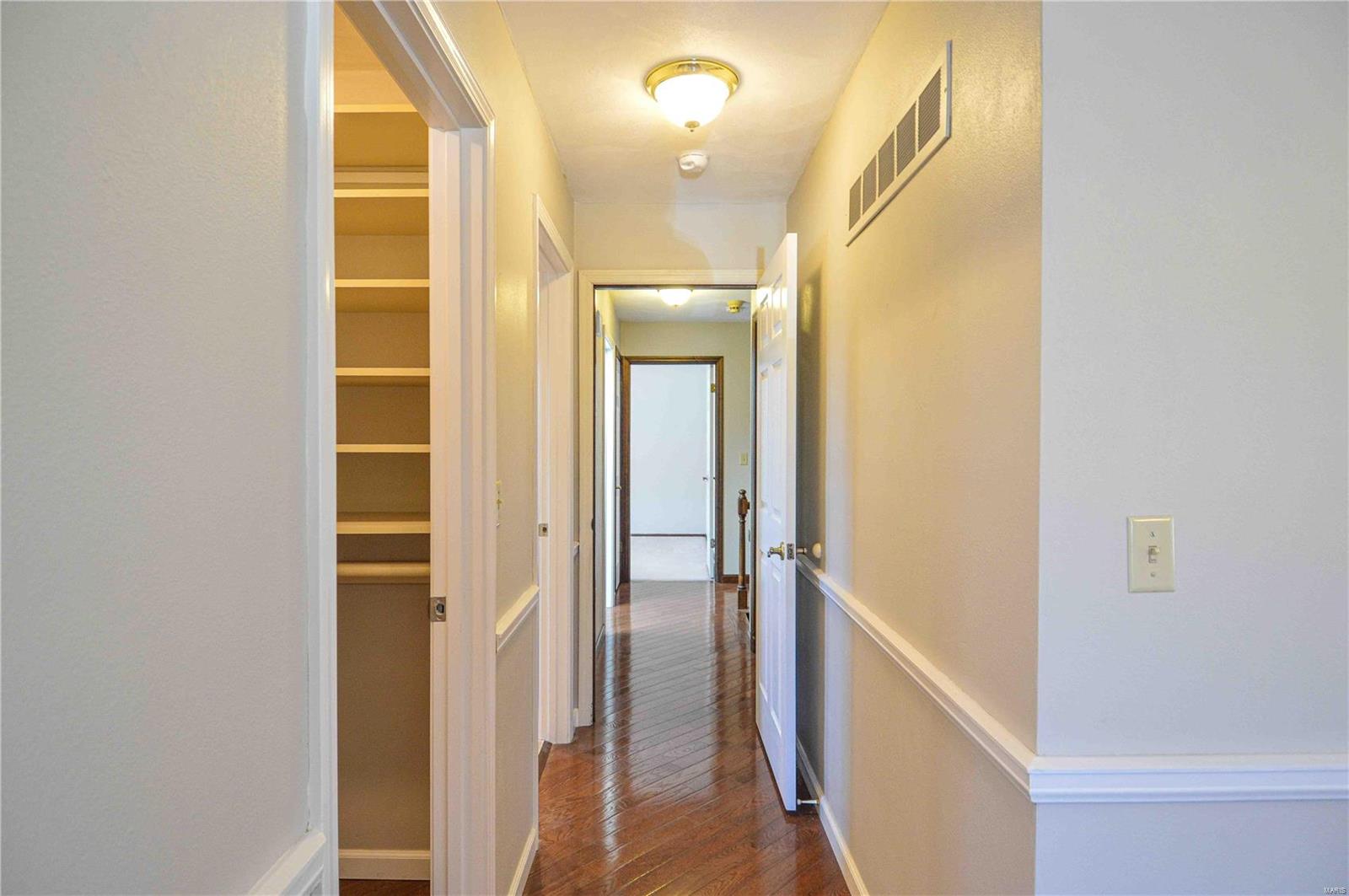 814 W Lakeshore Drive