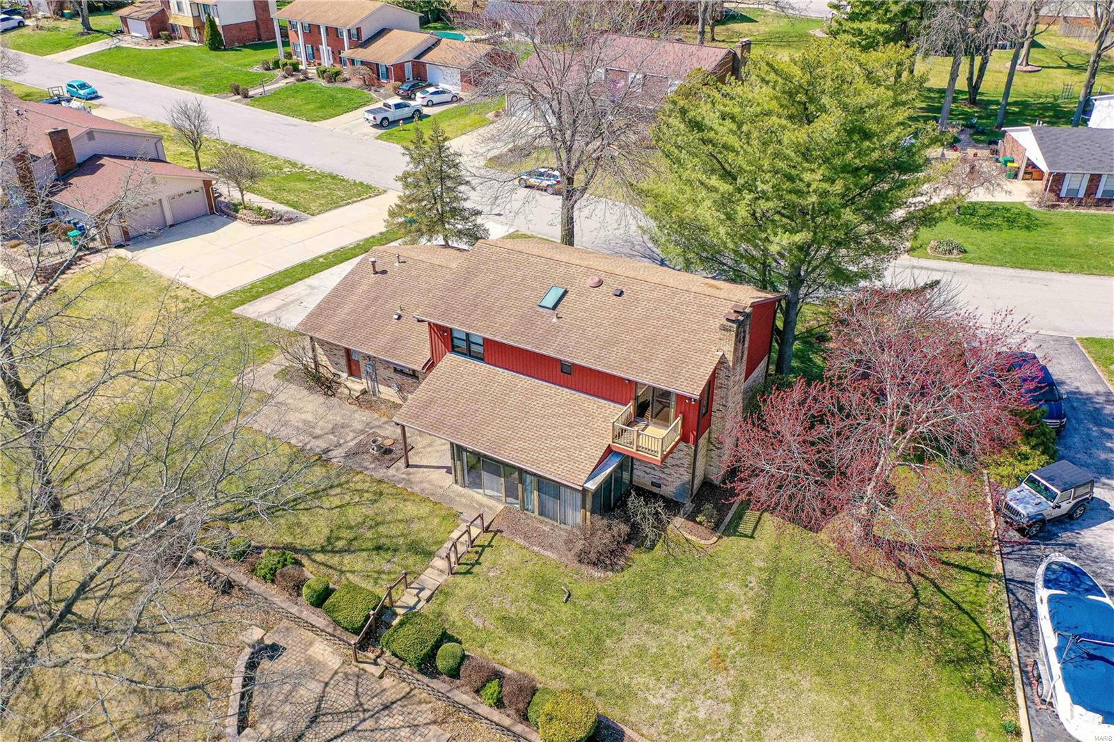 814 W Lakeshore Drive