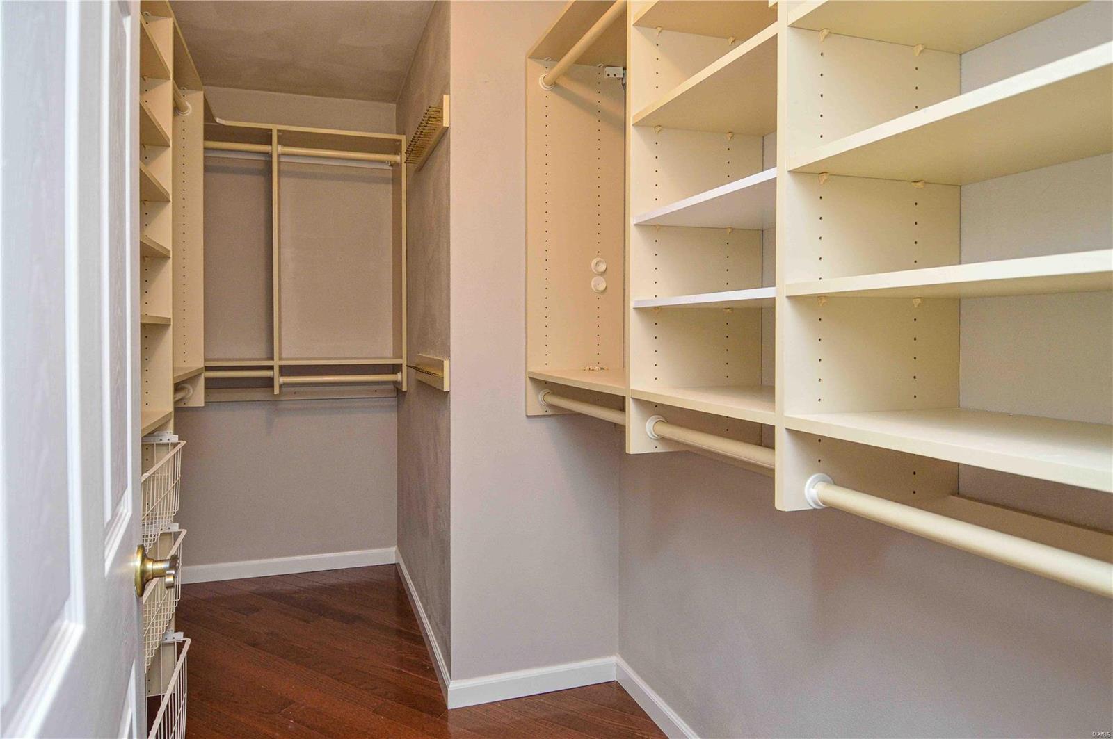 814 W Lakeshore Drive