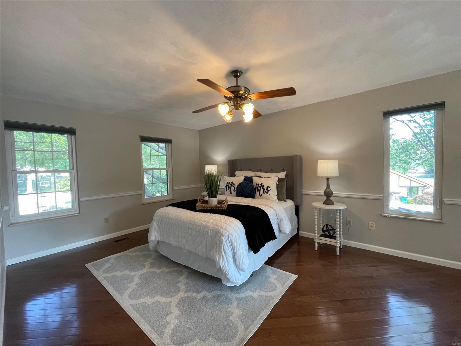 814 W Lakeshore Drive