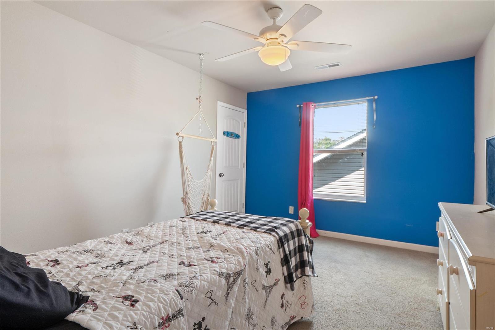 1909 Plantation Lane