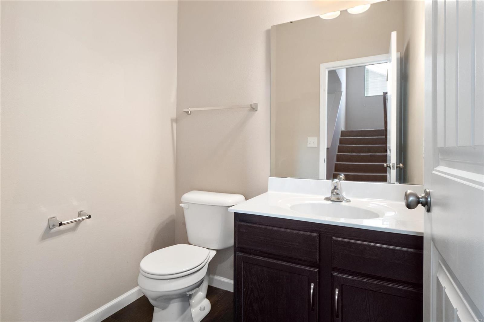 1909 Plantation Lane