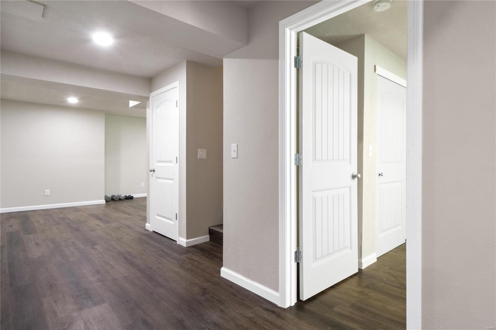 1909 Plantation Lane