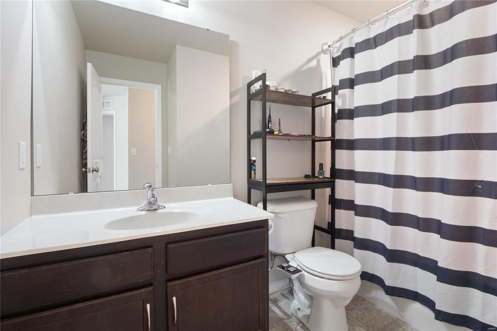 1909 Plantation Lane