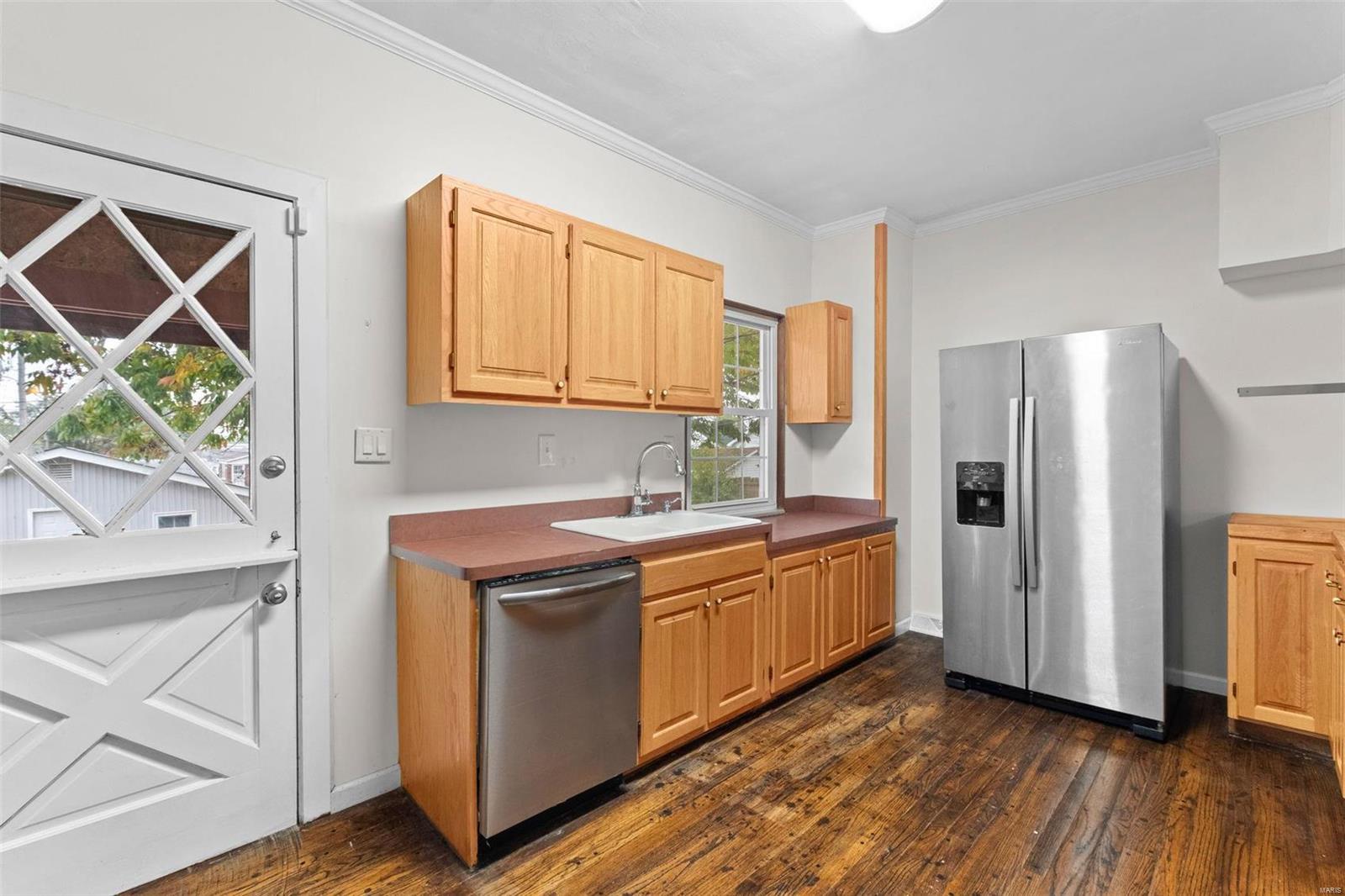 4712 Alexander Street