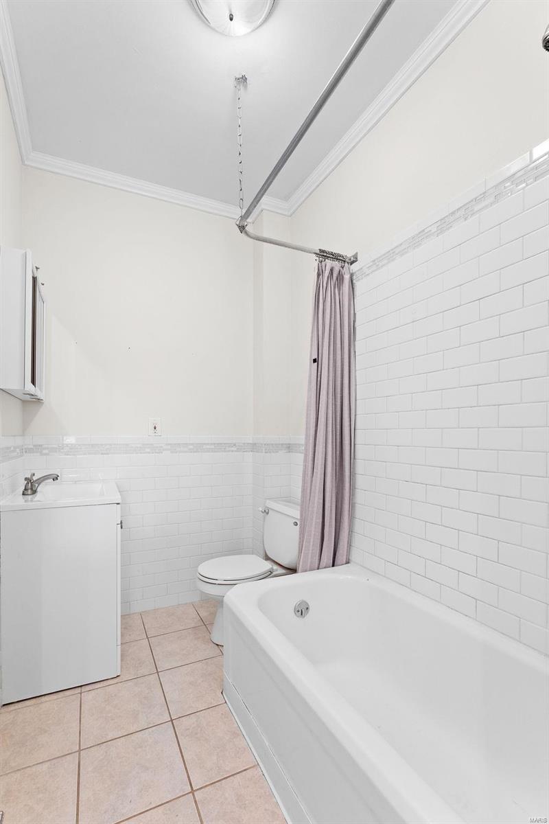 4712 Alexander Street