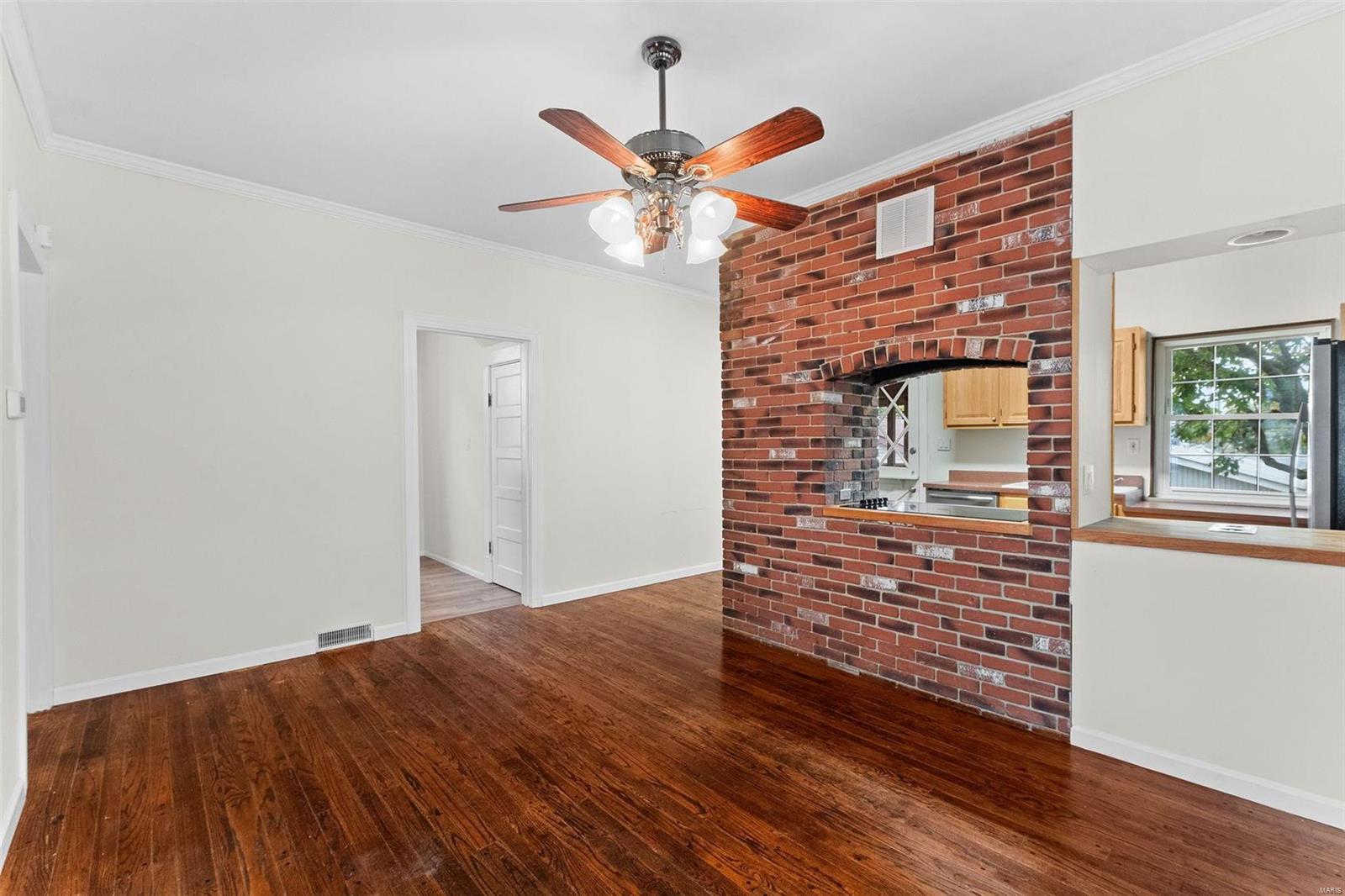 4712 Alexander Street