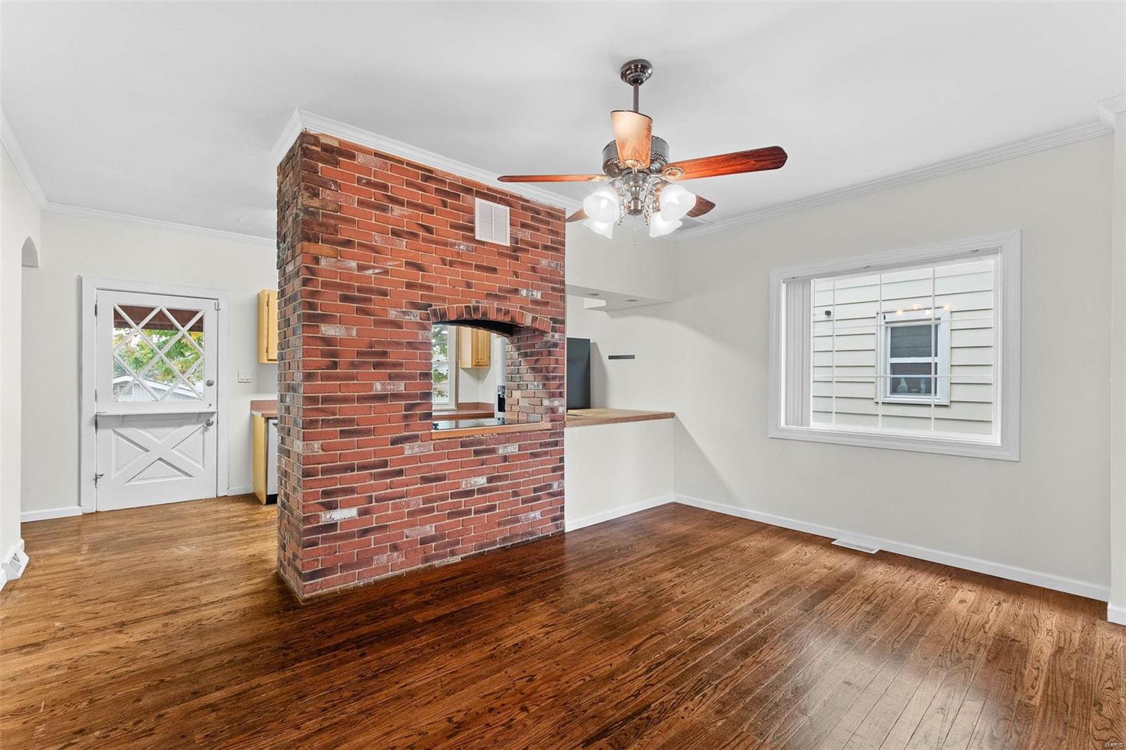 4712 Alexander Street